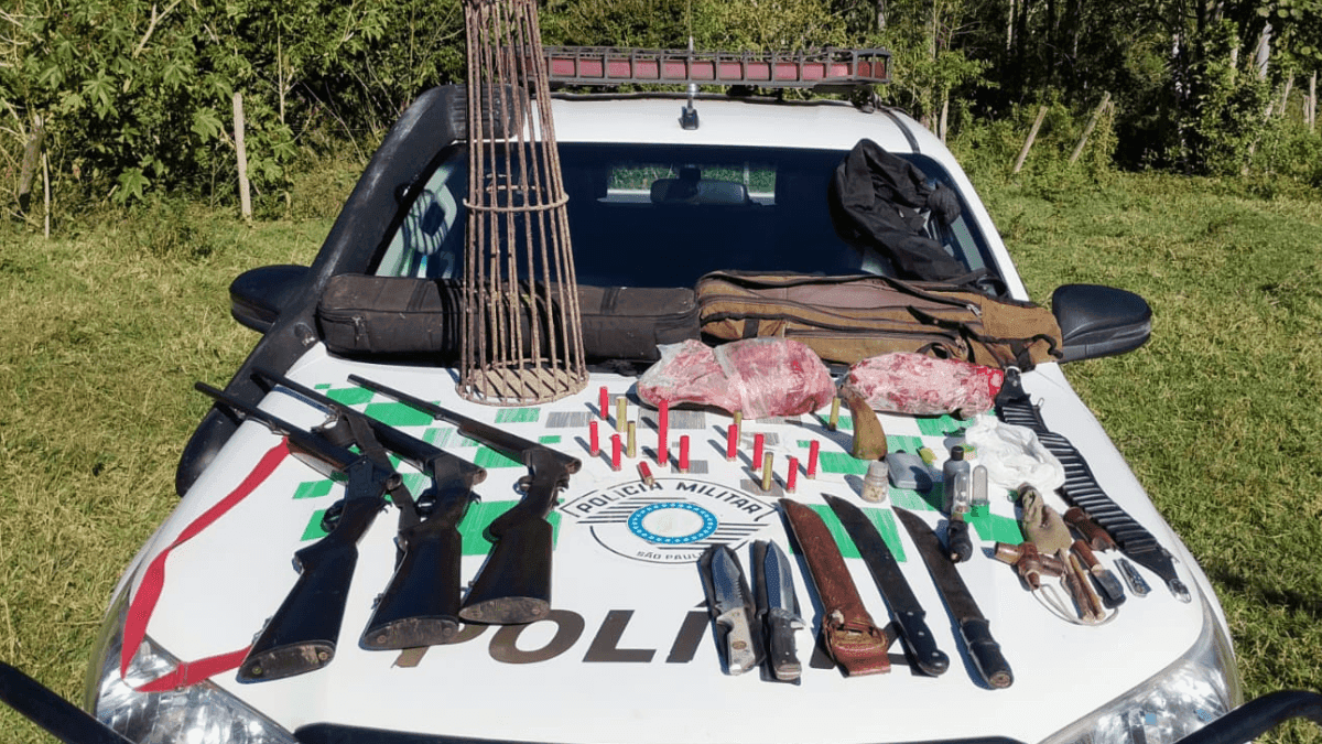 Polícia Ambiental apreende armas e carne de animais silvestres em Paraibuna