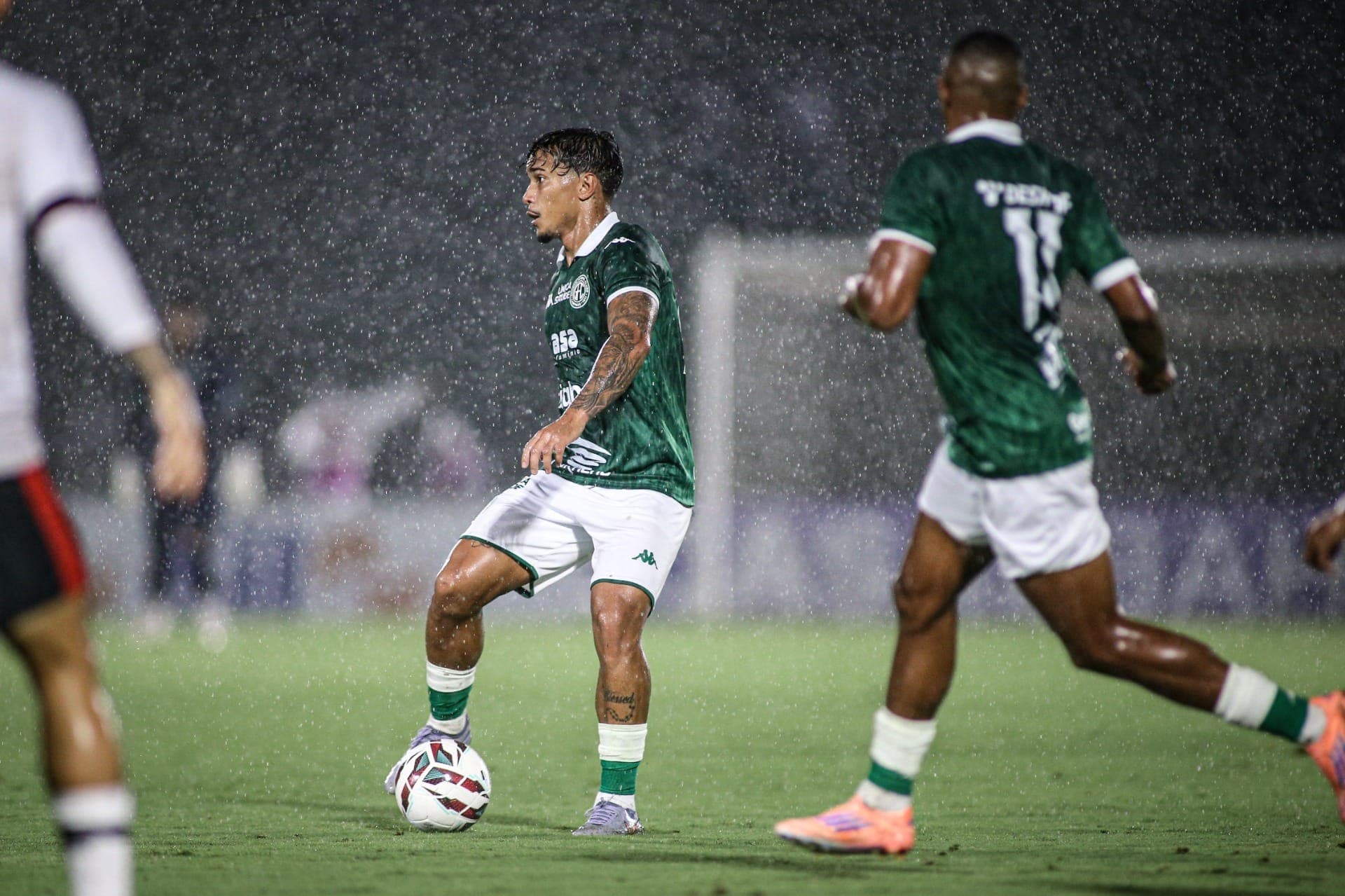 Carlos Eduardo e Hebert serão desfalques para a próxima partida