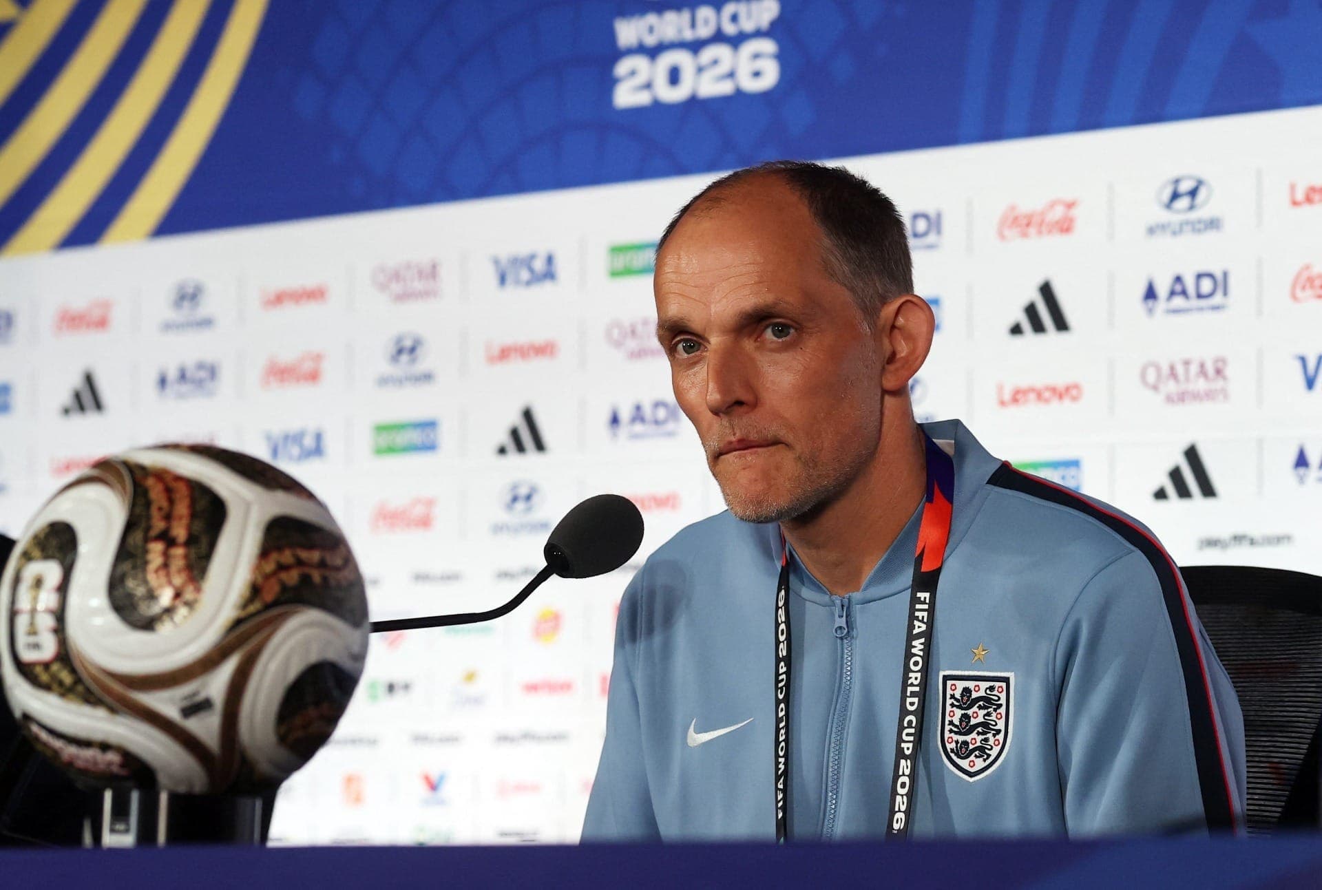 Thomas Tuchel, téncico da Inglaterra, deseja permanecer no cargo após a queda na Copa do Mundo