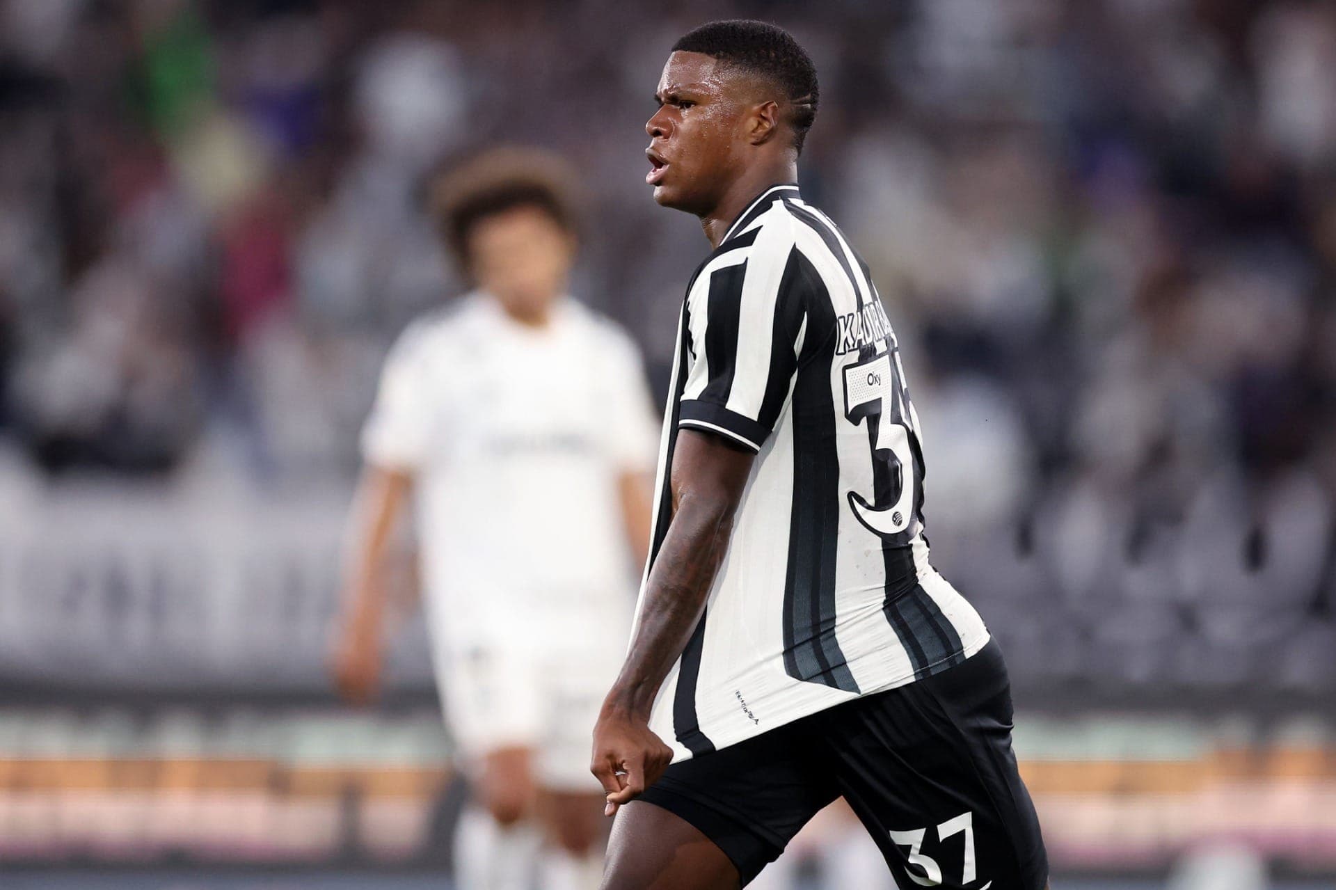 Kadir Barría tem 3 gols pelo Botafogo