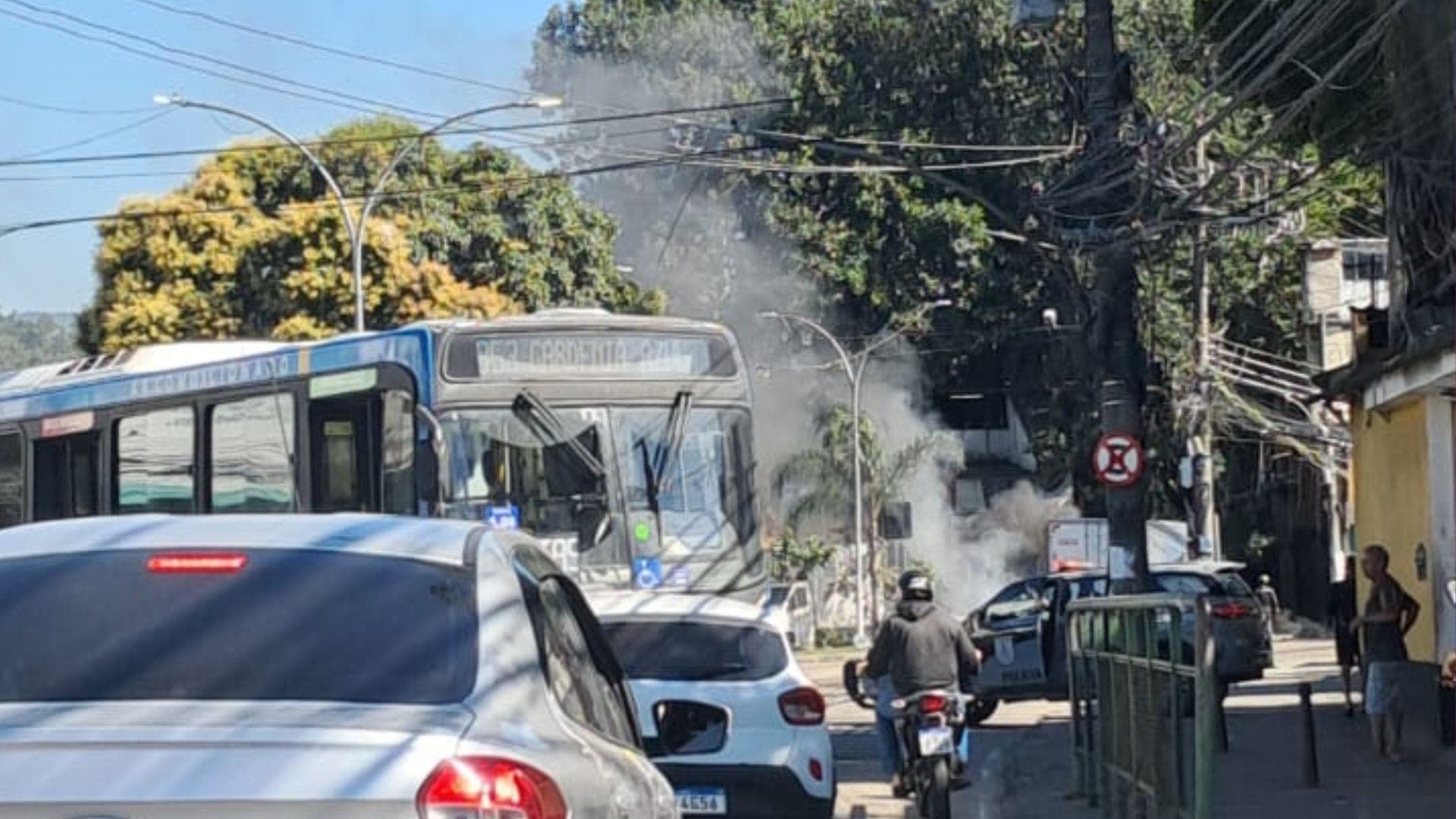 Ônibus