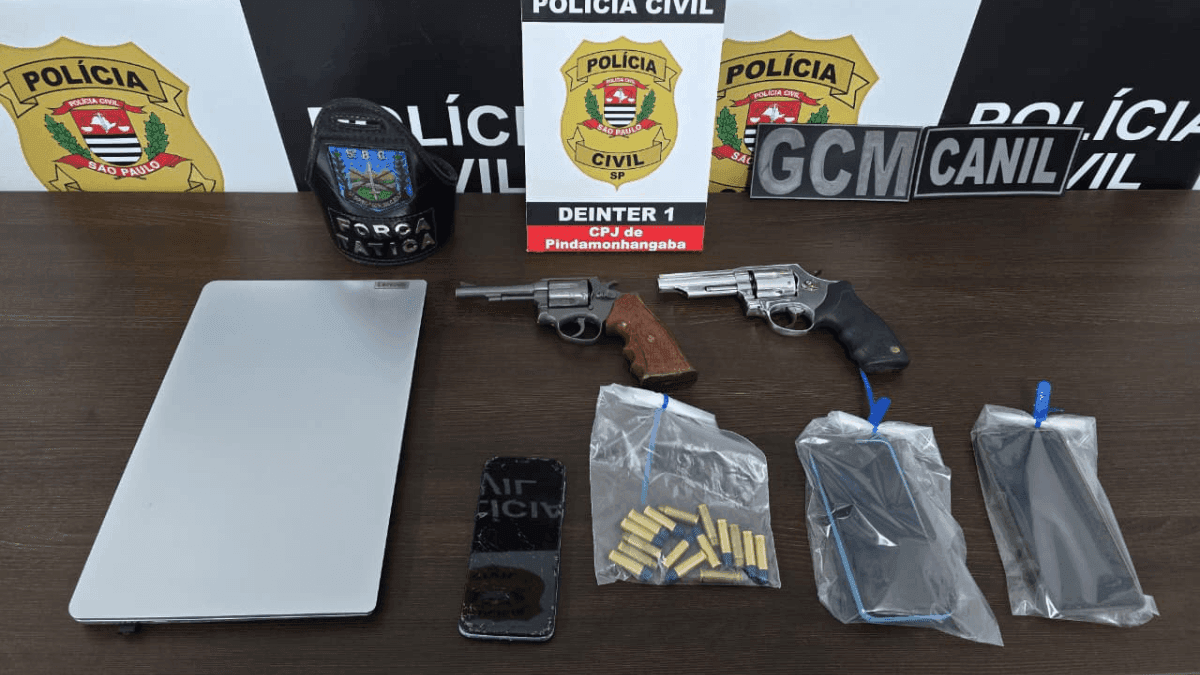 Operação prende quatro pessoas e apreende armas em Pinda