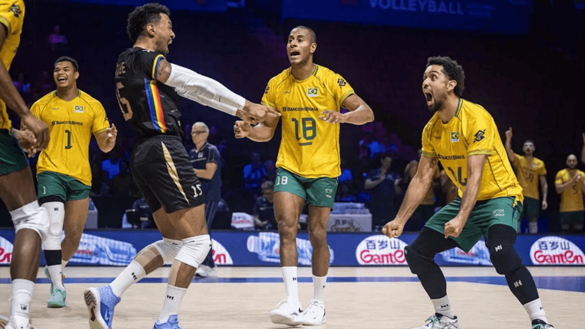 Seleção brasileira masculina de vôlei vence a França
