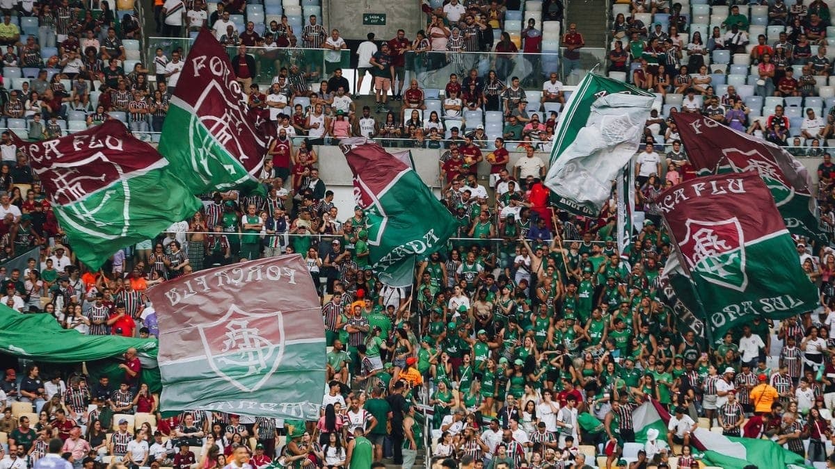 Torcida do Fluminense em amistoso contra o Bahia