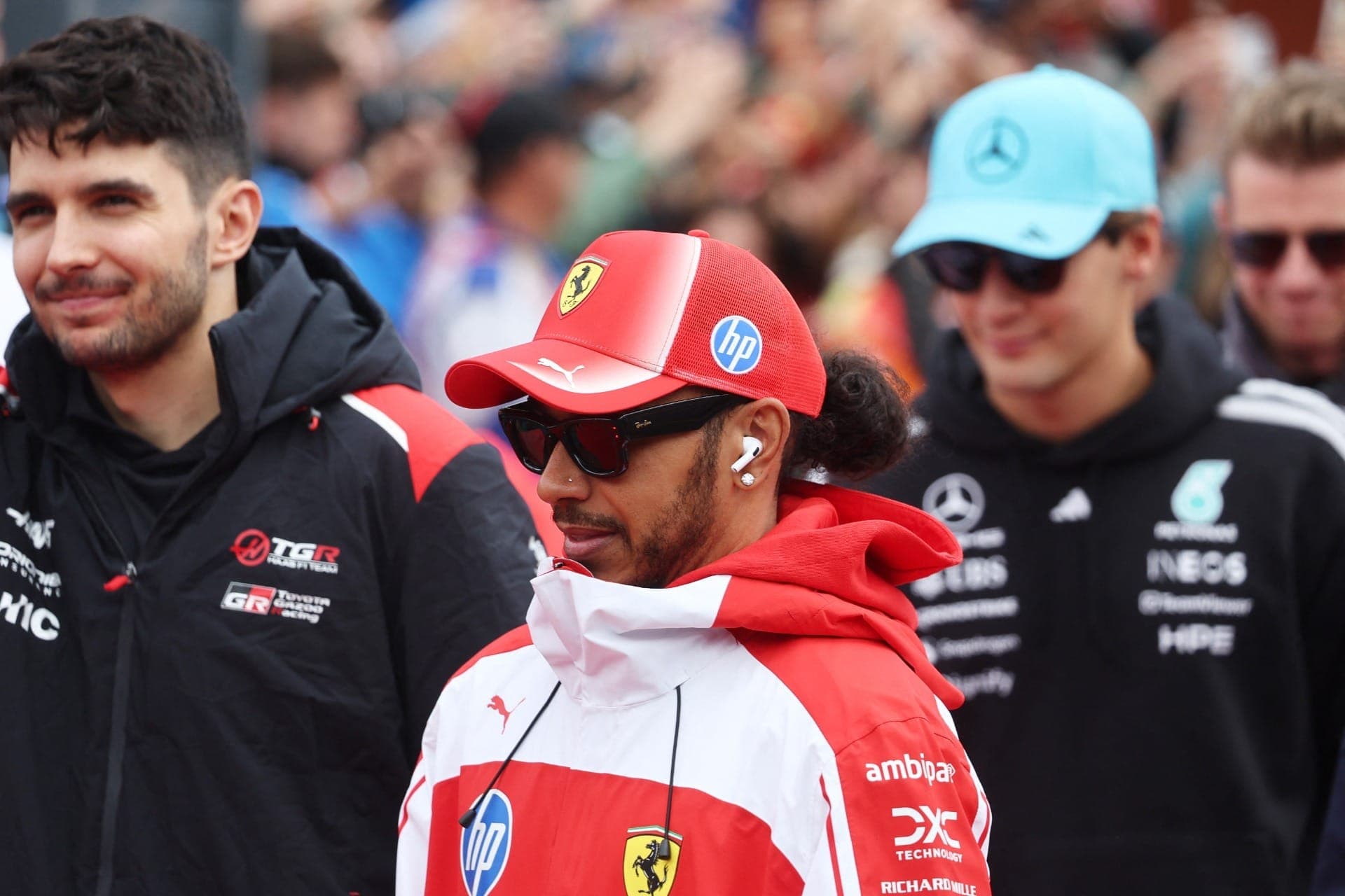 Hamilton e Russell antes do GP da Bélgica de F1