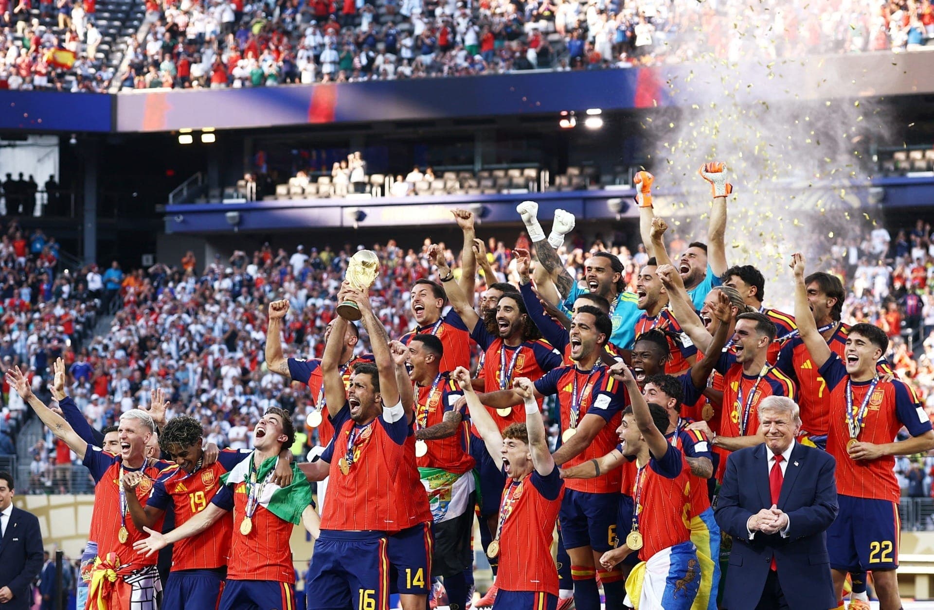 Jogadores da Espanha comemoram título da Copa