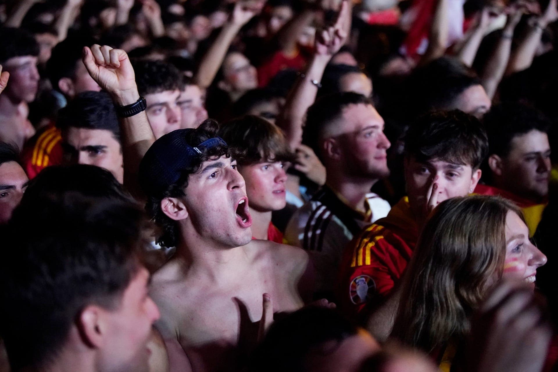 Torcida comemorou título da Espanha nas ruas de Madri