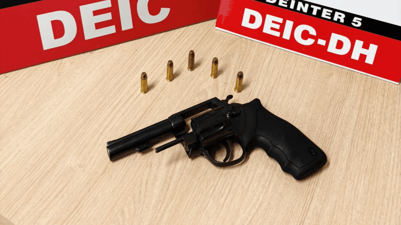 A arma teria sido usada para matar um motorista de aplicativo