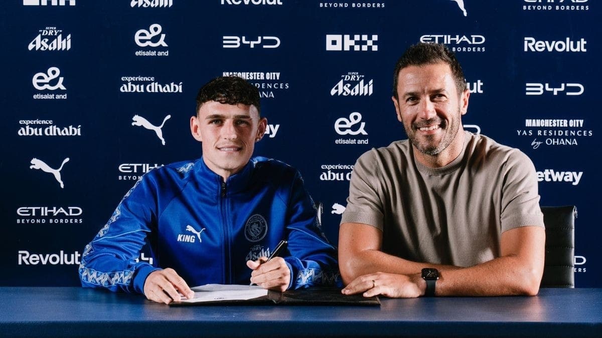 Phil Foden renova contrato com City até 2030