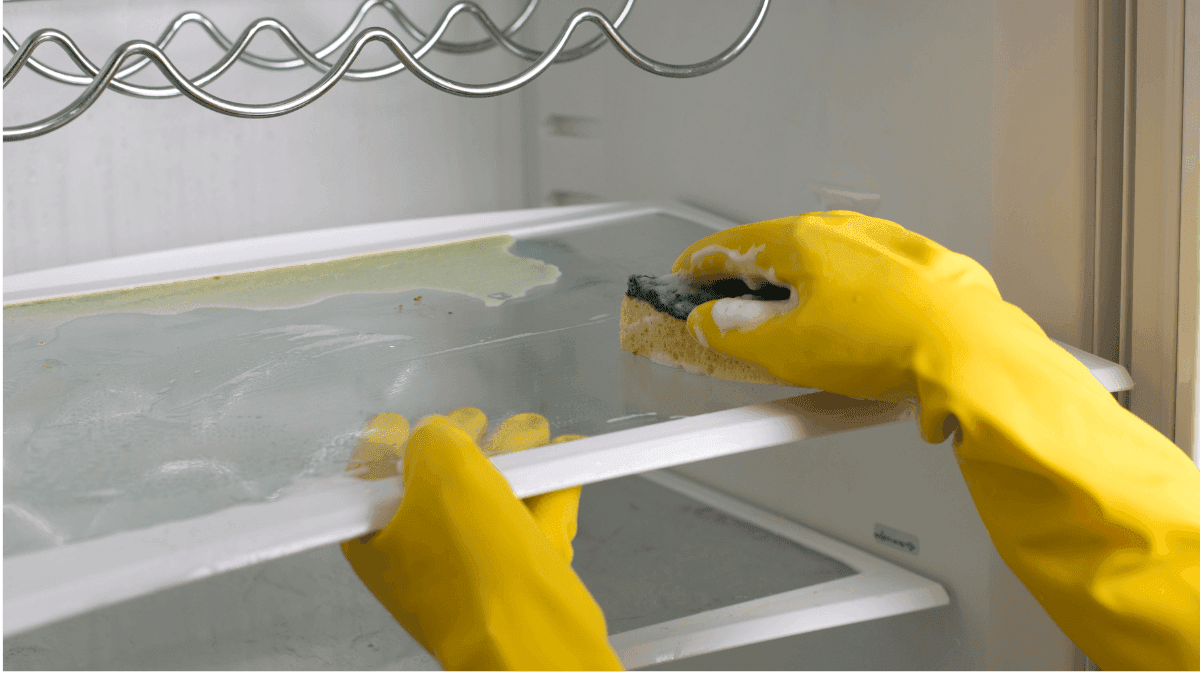 Dicas de como limpar a geladeira