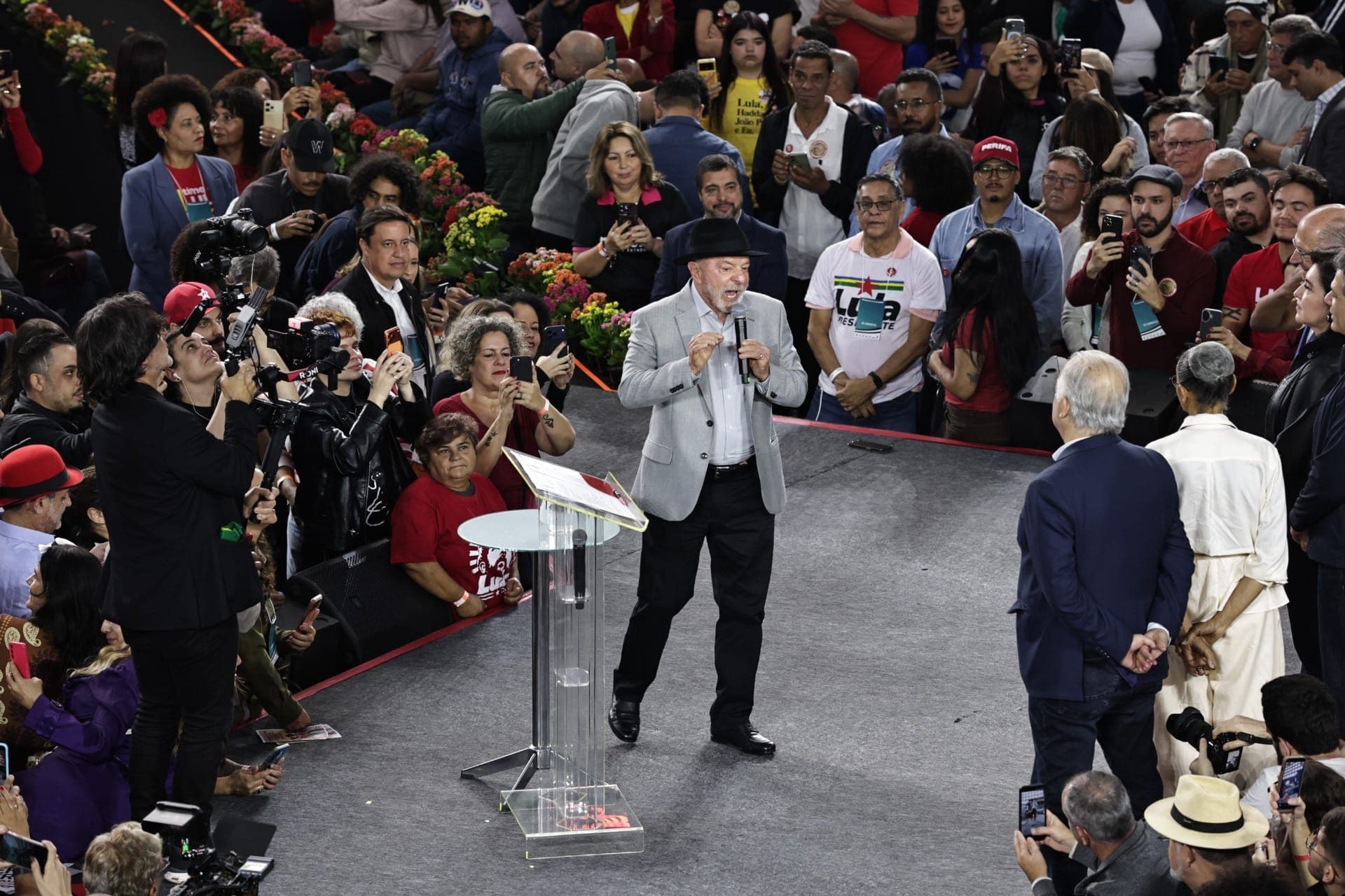 Lula fez discurso firme contra supostas interferências externas nas eleições brasileiras