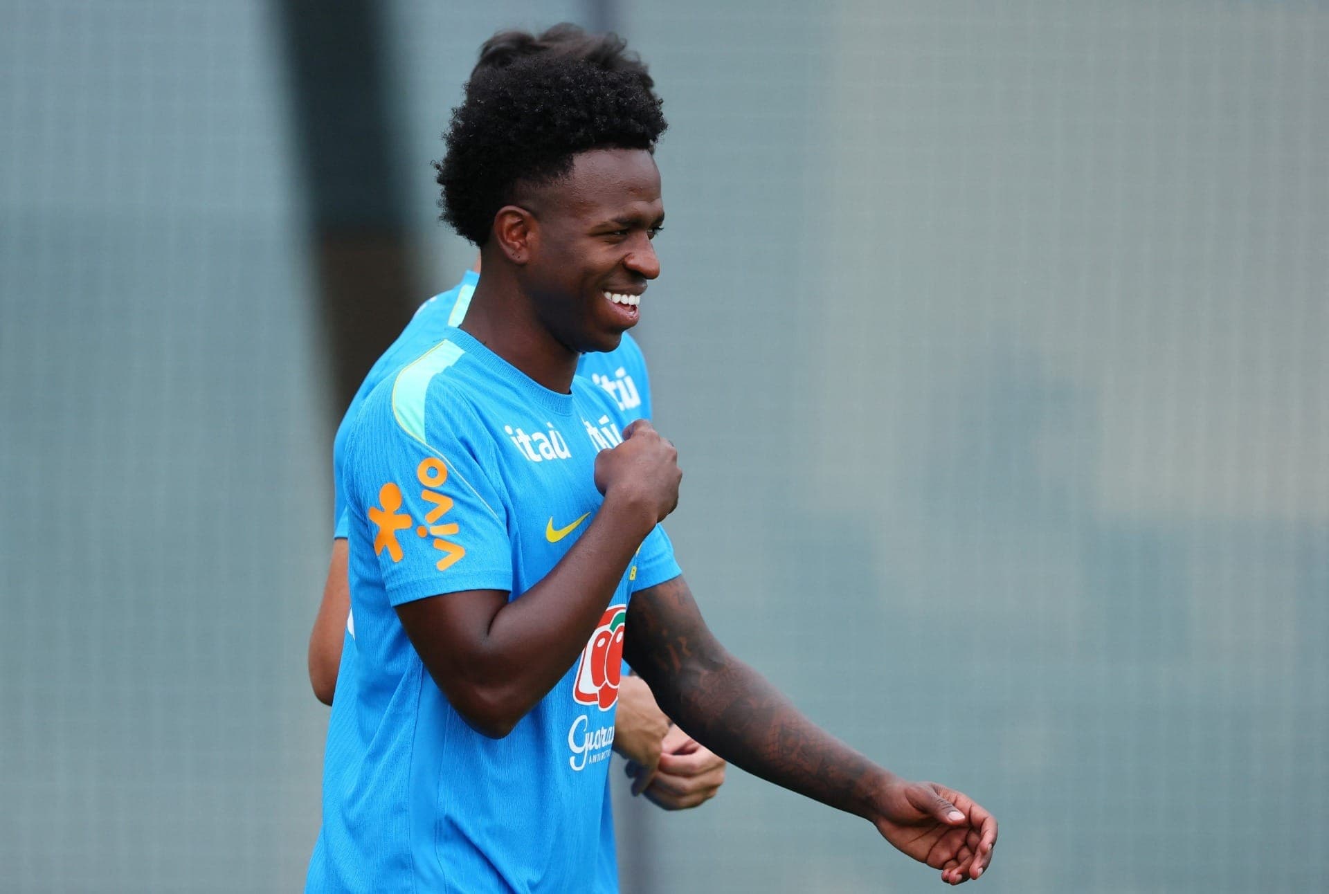 Vinicius Júnior em treino da Seleção Brasileira