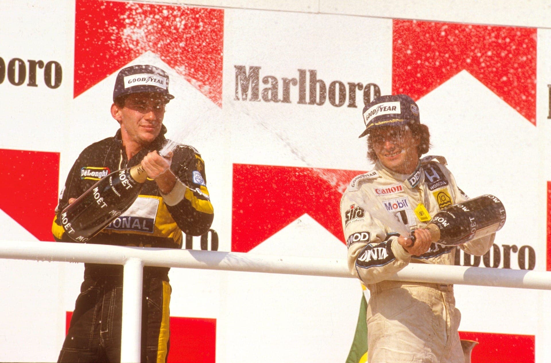 Ayrton Senna e Nelson Piquet no pódio do GP da Bélgica de 1986