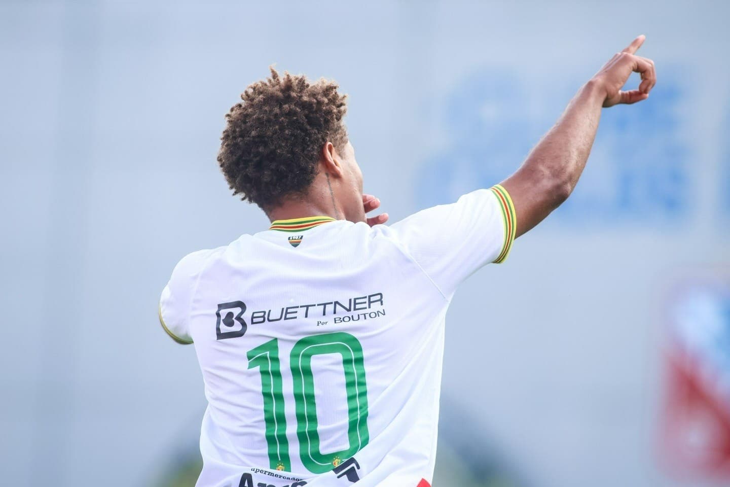 Brusque dorme na liderança na Série C