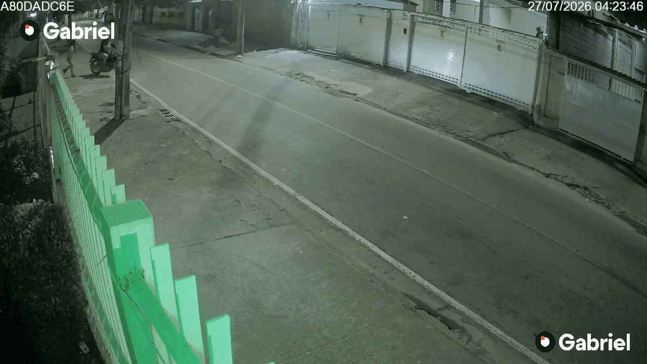 Após agredir a mulher, o criminoso fugiu do local.
