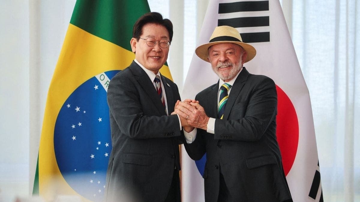 Lula ao lado de Lee Jae Myung, presidente da Coreia do Sul