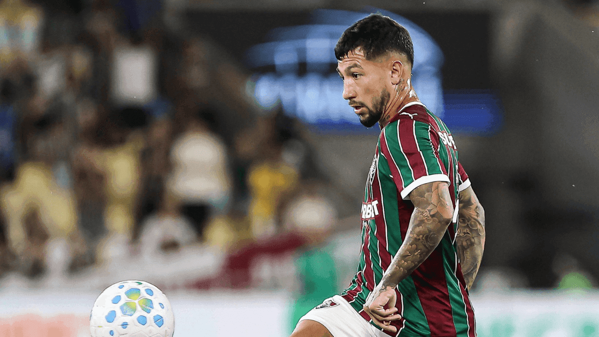 Cartão recebido por jogador do Fluminense gera alerta de manipulação; veja