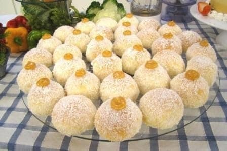 Pão doce de leite condensado e coco é molhadinho e feito no liquidificador