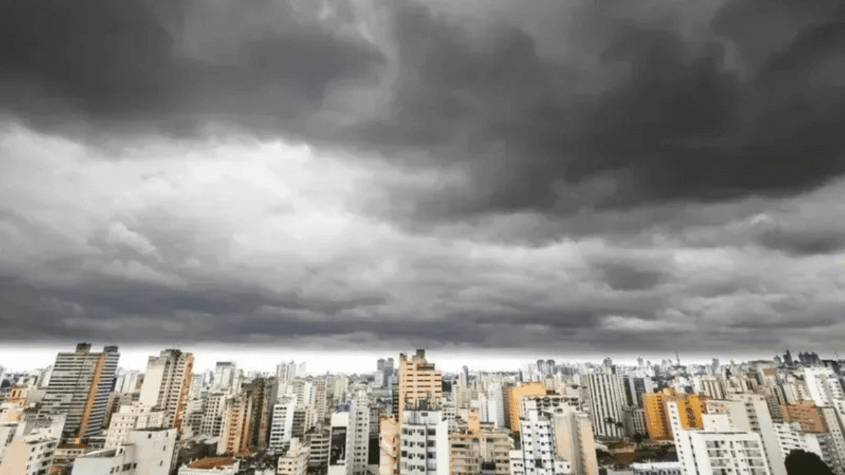 Ventania: chegada de frente fria muda tempo em SP