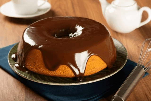 Bolo de laranja com chocolate