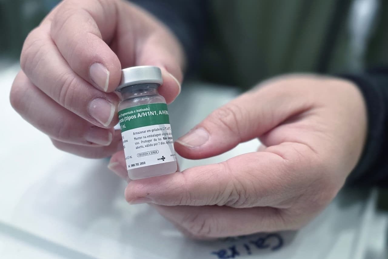Saúde reforça vacinação, mesmo com redução de casos de síndrome respiratória aguda grave