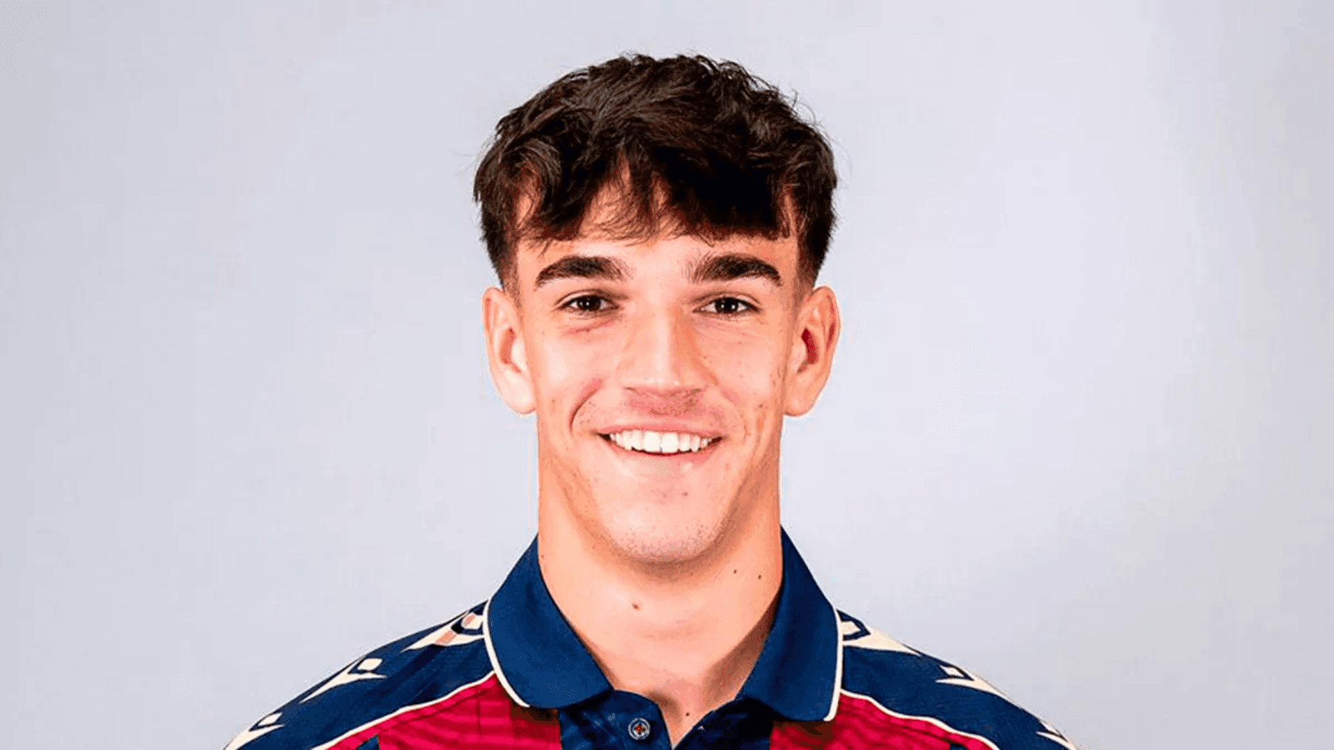 Carlos Espí é o novo reforço do Real Madrid