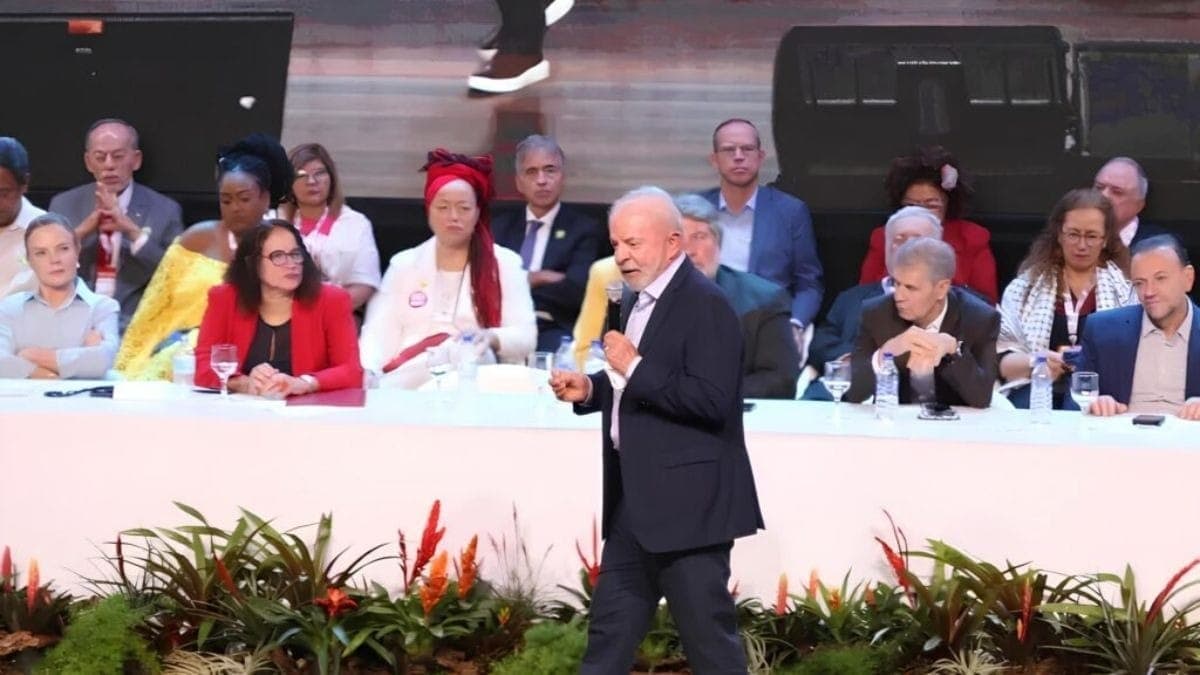 Lula durante evento do PCdoB
