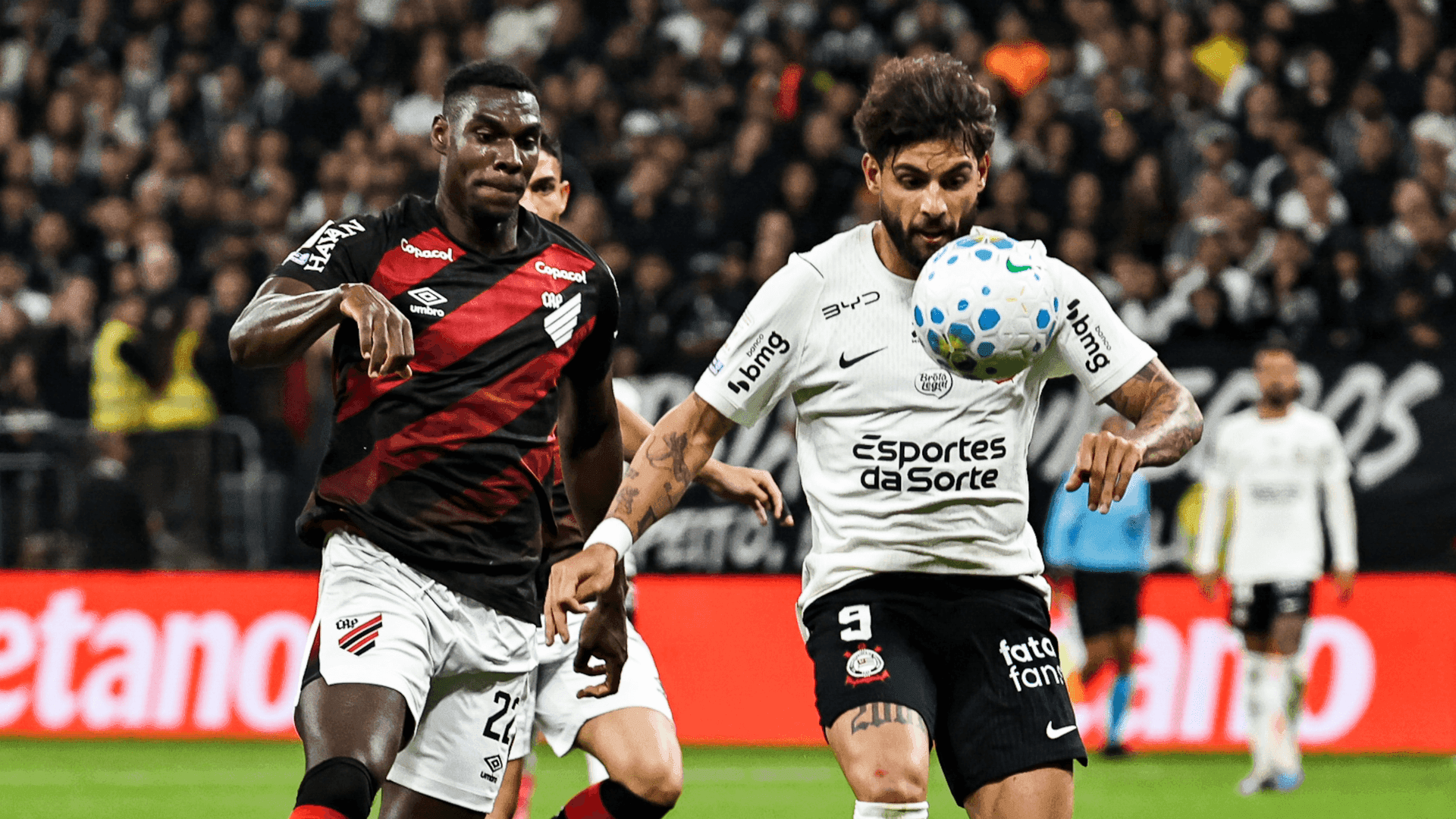 Yuri Alberto saiu lesionado