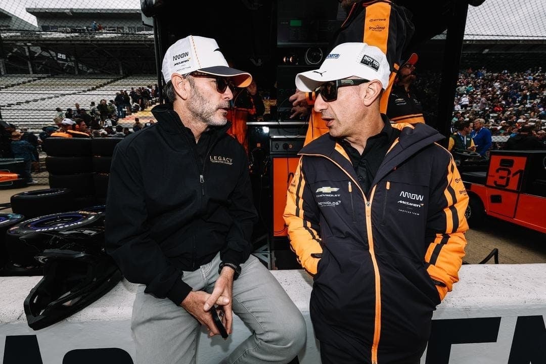 Dixon, Franchitti e Kanaan viram sócios de equipe da Nascar