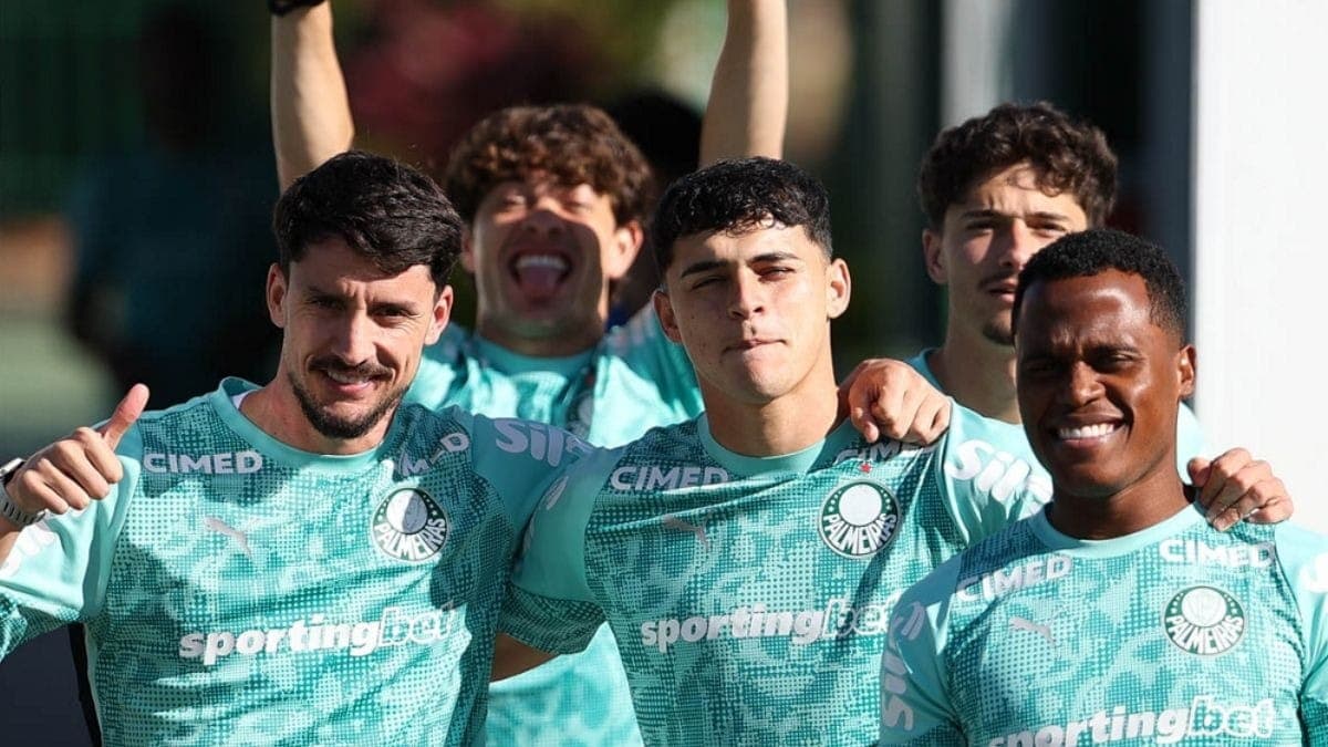 Jogadores do Palmeiras durante treino