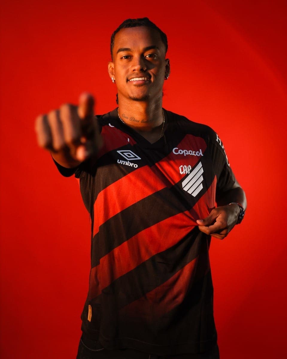 Kerwin Vargas é o novo atacante do Athletico Paranaense