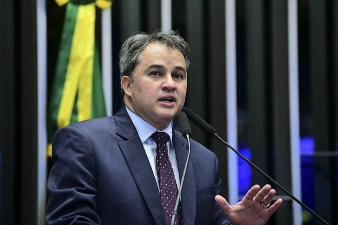 Senador Efraim Filho