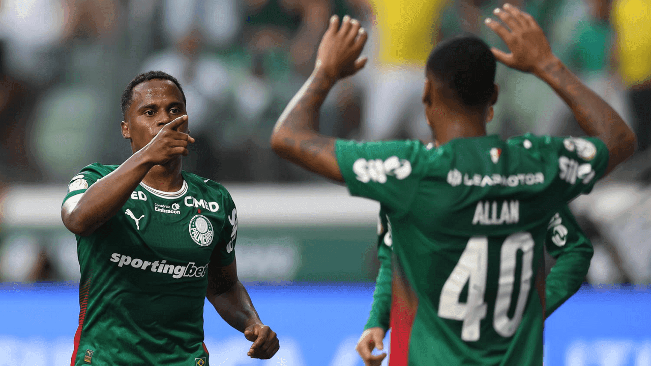 Arias comemora gol pelo Palmeiras contra Fortaleza na Copa do Brasil