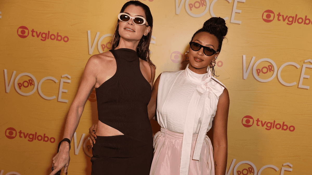 Elenco de "Por Você" se reúne para lançamento da nova novela das 19h.