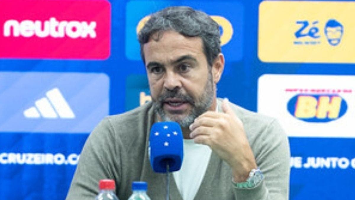 Artur Jorge vai comandar o Cruzeiro contra a Chapecoense