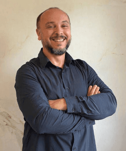 Do balcão à mesa de decisão: a trajetória de um executivo que construiu áreas inteiras do zero no sistema financeiro brasileiro