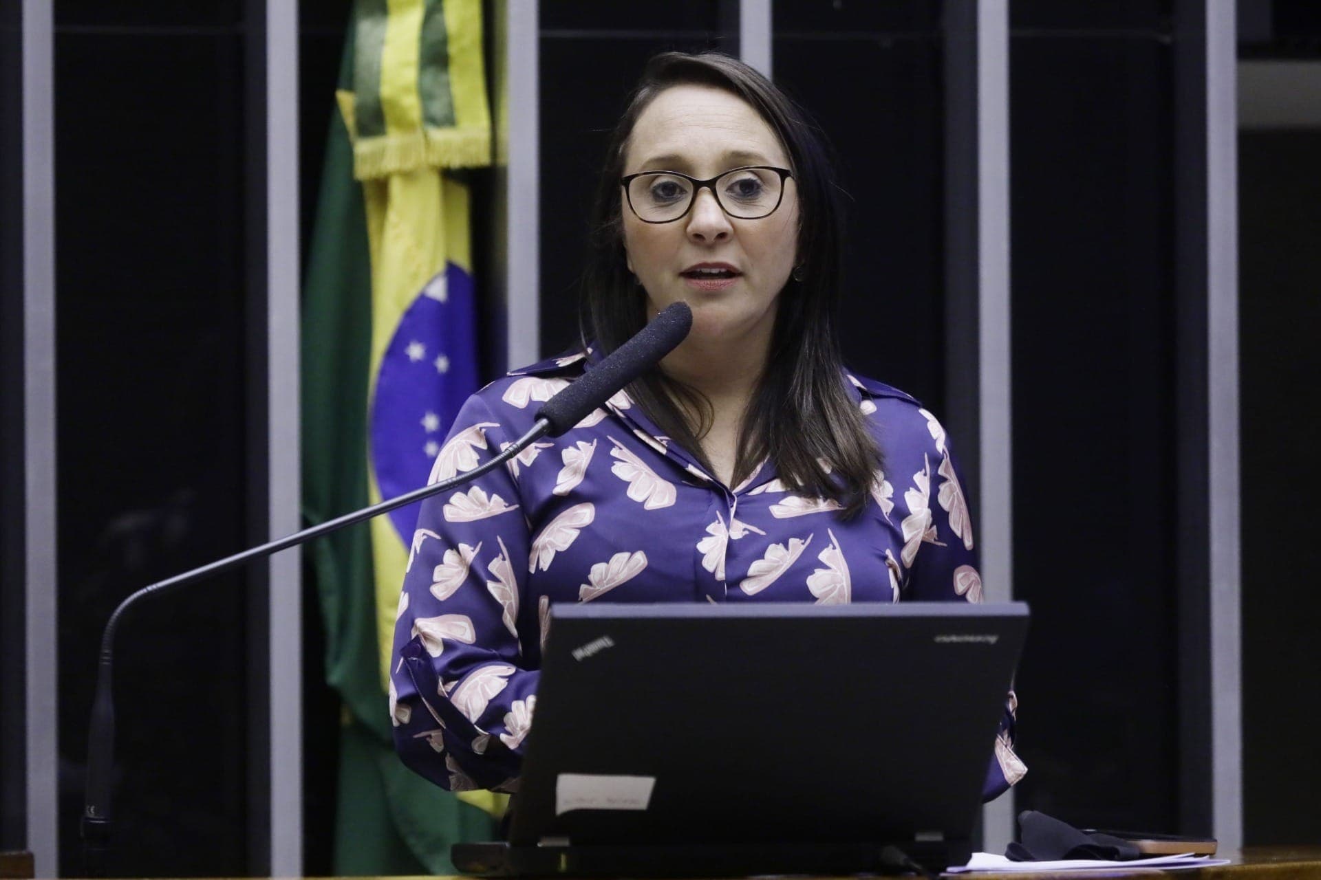 Renata Abreu, presidente nacional do Podemos, anuncia neutralidade do partido em eleição presidencial