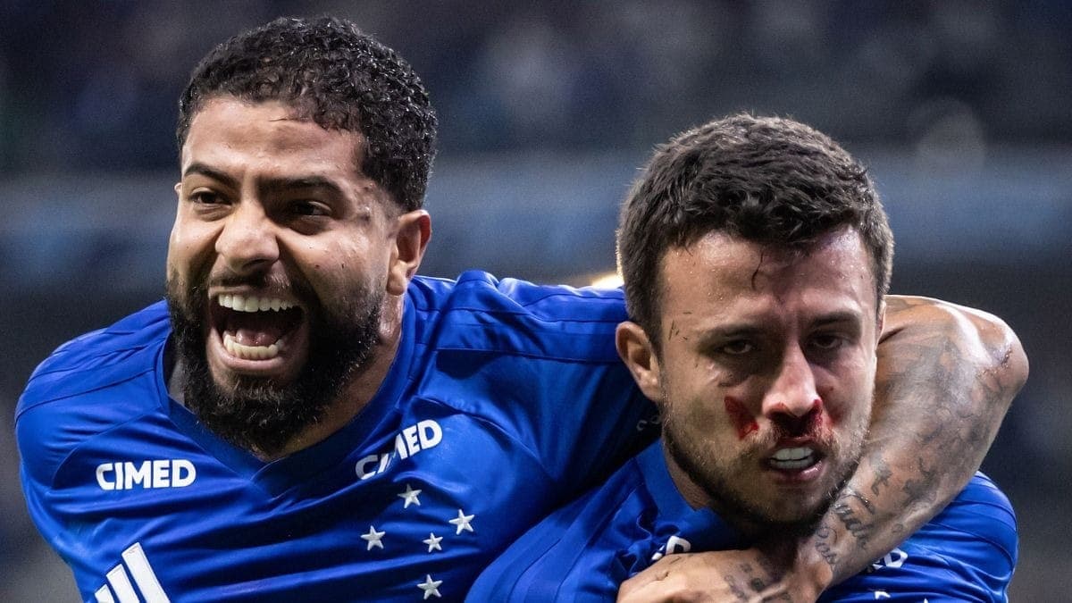 João Marcelo e Matheus Henrique comemoram gol do Cruzeiro