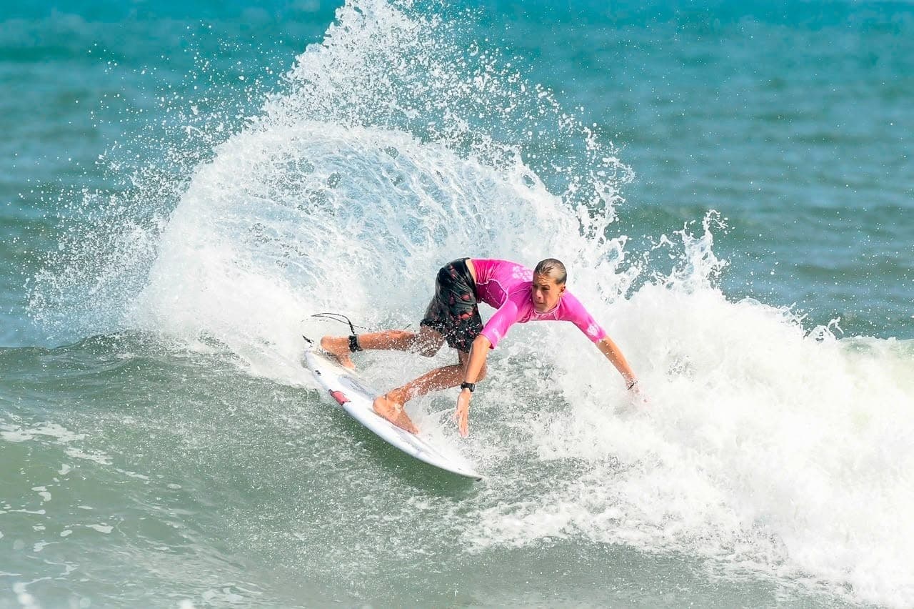 Pico de Matinhos recebe a Seletiva Sul do Surf Brasil Base 2026 e define últimas vagas para a final do Brasileiro