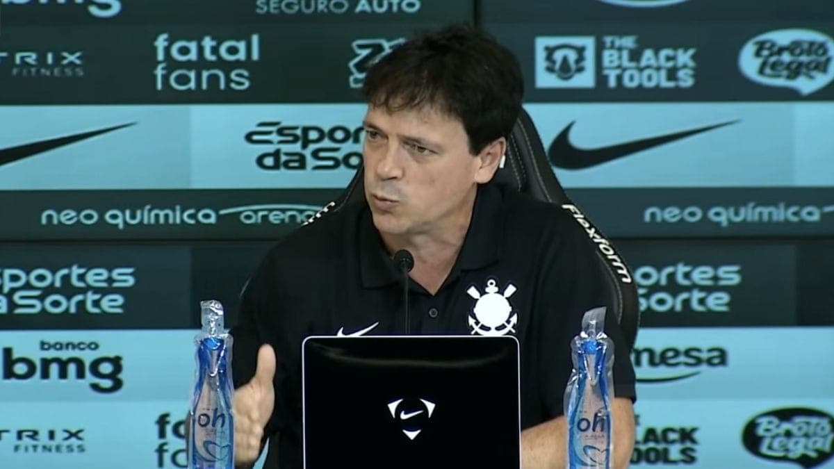 Fernando Diniz, técnico do Corinthians