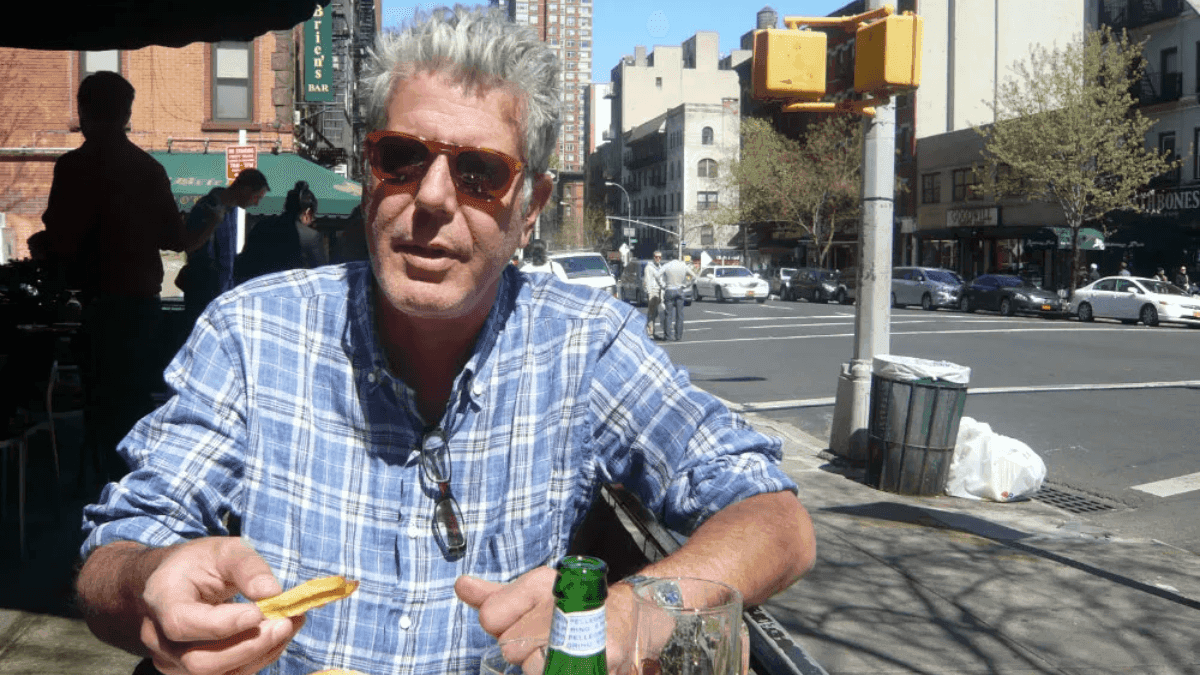 Anthony Bourdain era chef, escritor e viajante incansável que morreu em 2018