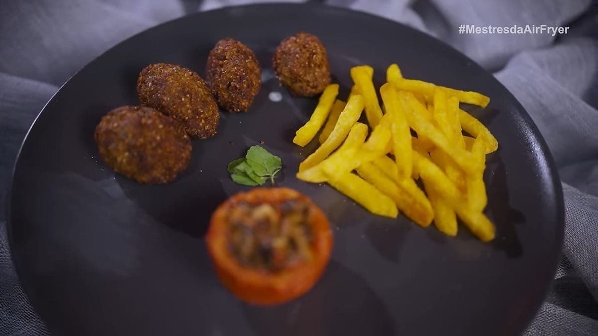 Quibe na Air Fryer é crocante por fora e saboroso por dentro