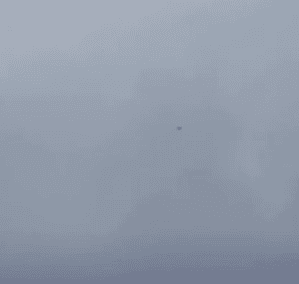 Imagens que circulam nas redes sociais mostram drones carregando granadas