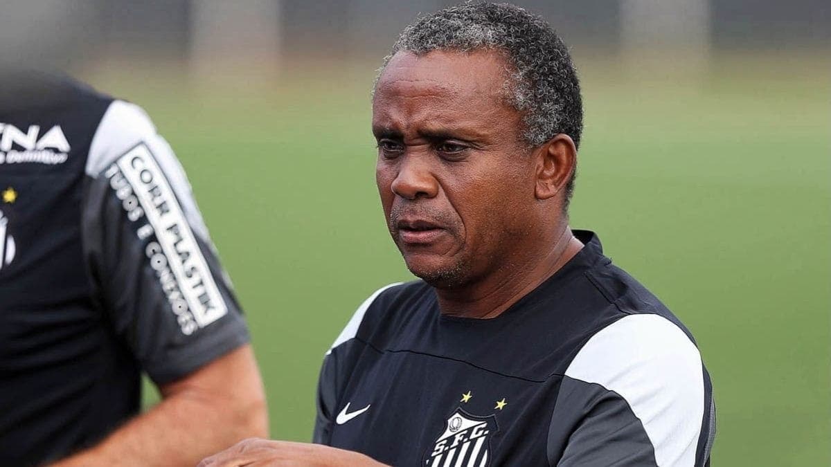 Juary trabalhou nas categorias de base do Santos
