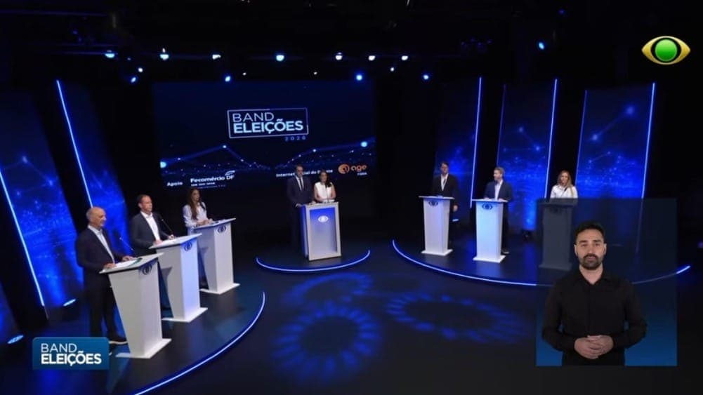 Participaram do debate Celina Leão (PP), José Roberto Arruda (PSD), Kiko Caputo (NOVO), Leandro Grass (PT), Paula Belmonte (PSDB) e Ricardo Cappelli (PSB)