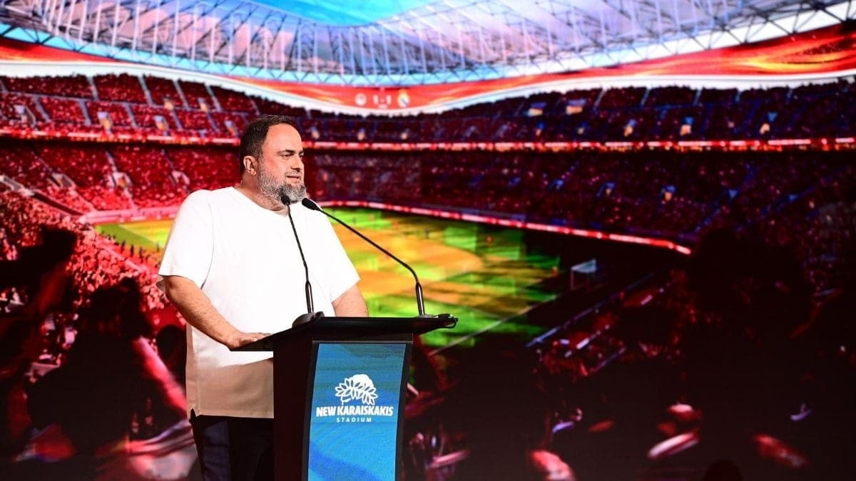 Evangelos Marinakis em discurso no Olympiacos, da Grécia