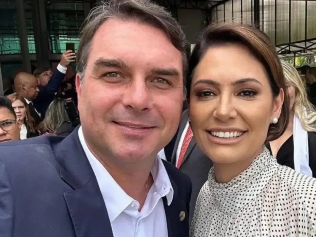 Michelle minimiza brigas com Flávio e afirma que brigas ficaram para trás