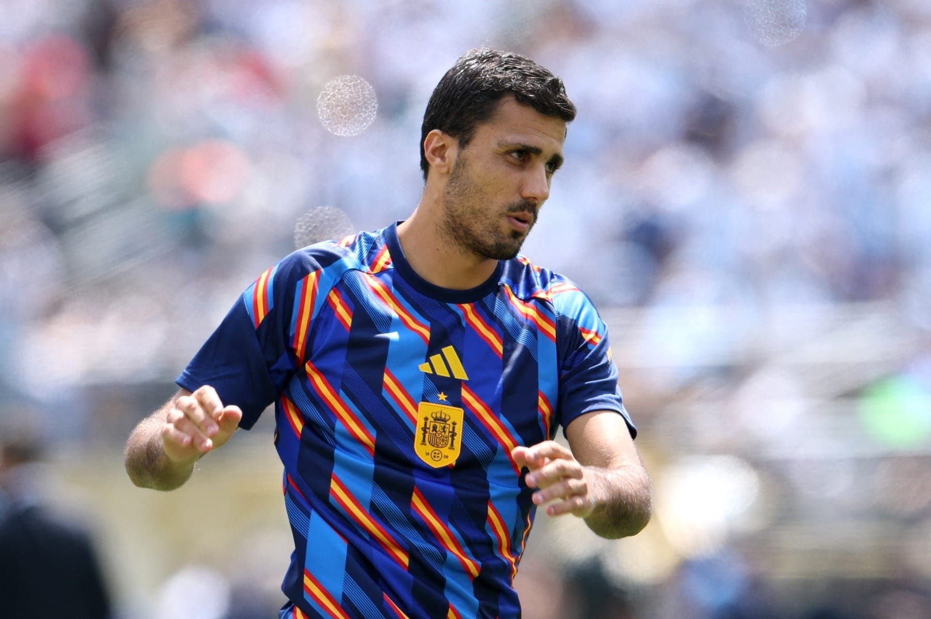 Barcelona aumenta proposta por Rodri