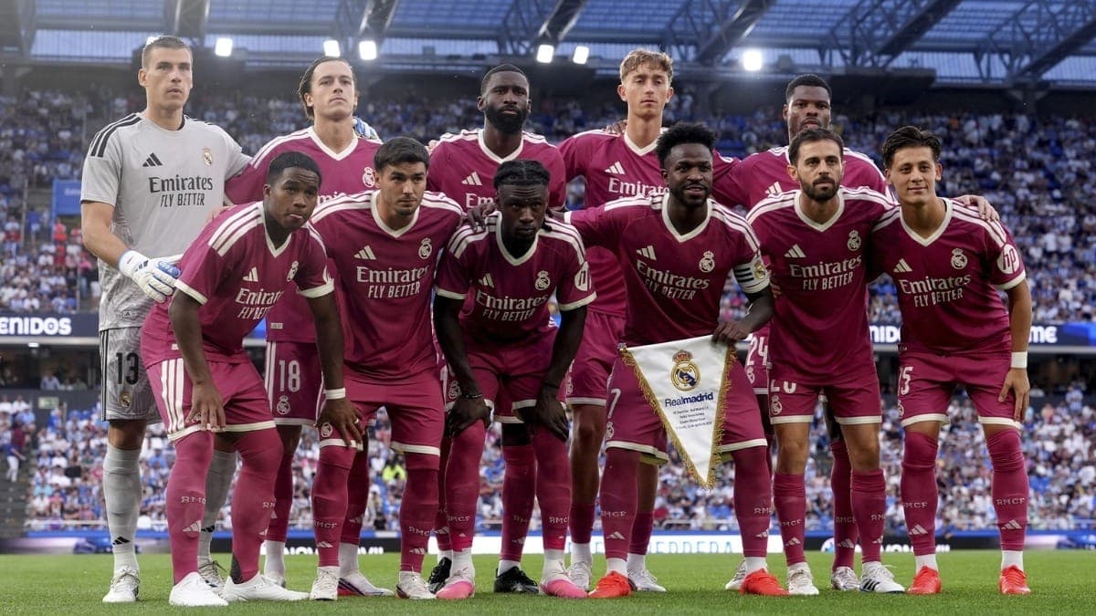 Real Madrid em amistoso contra o La Coruña