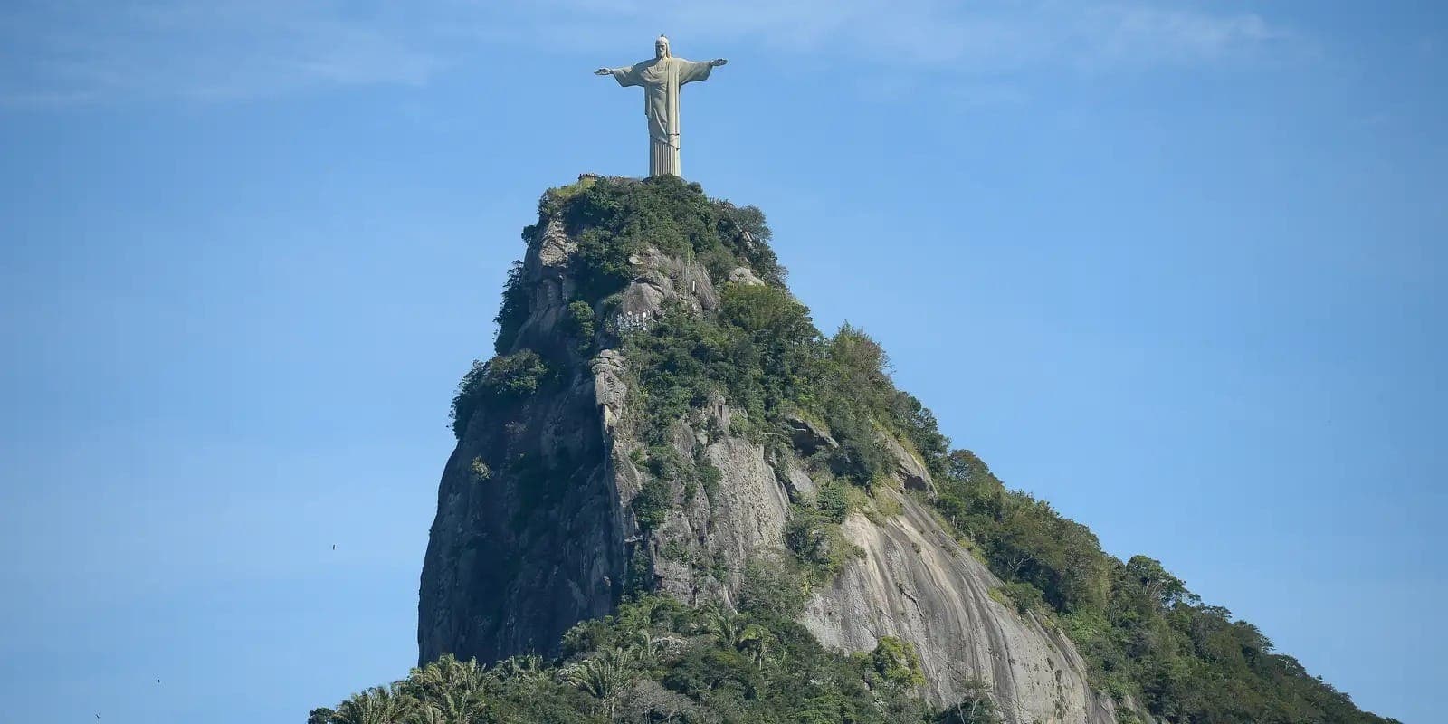 Cambistas cobram até 200 reais para o Cristo Redentor